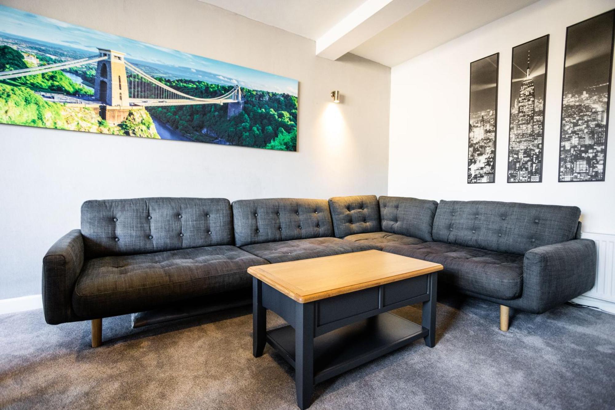 Leilighet Hanham Rd Location Long Sleeps 9 By Shortstayuk Bristol