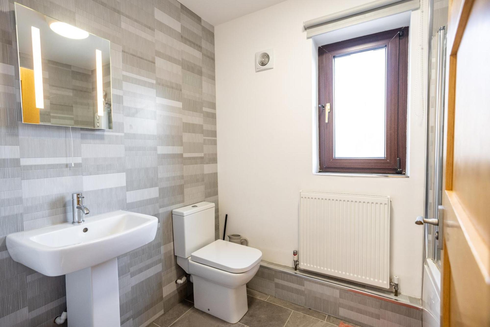 Leilighet Hanham Rd Location Long Sleeps 9 By Shortstayuk Bristol