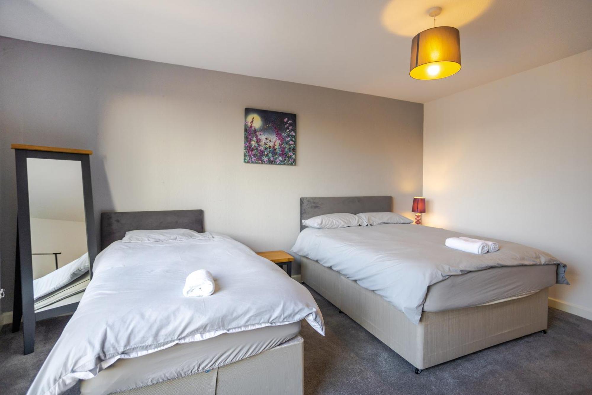 Hanham Rd Location Long Sleeps 9 By Shortstayuk * Bristol