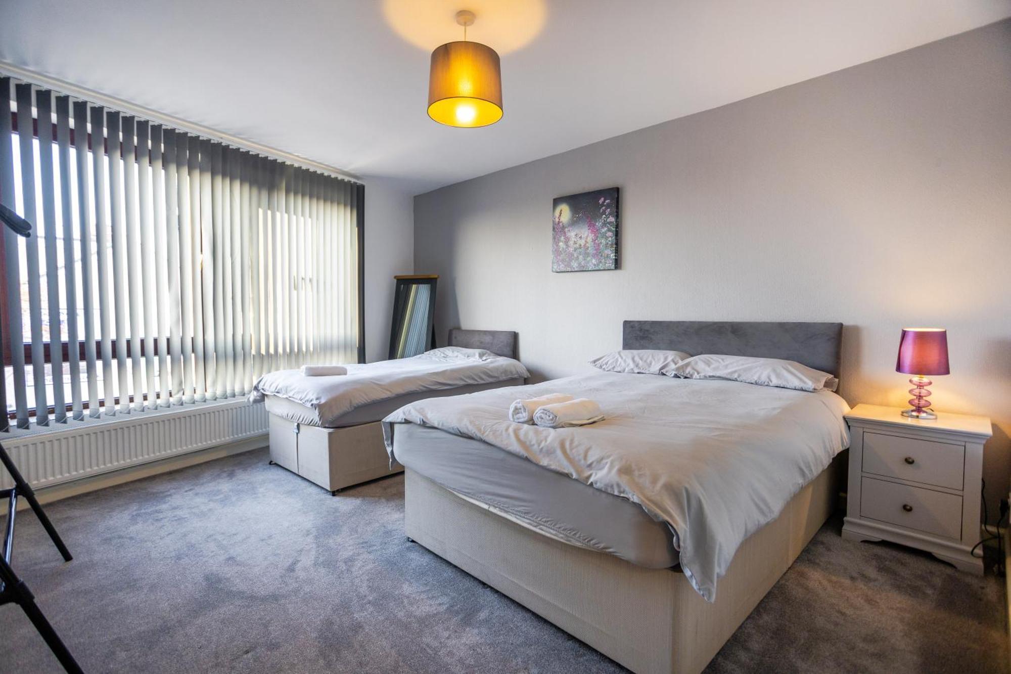 Hanham Rd Location Long Sleeps 9 By Shortstayuk Apartment Bristol